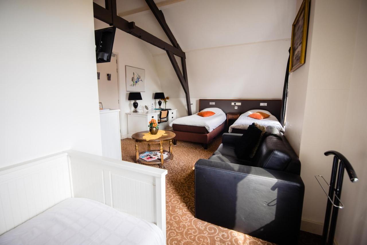 Hotel De Reiziger Ottersum エクステリア 写真